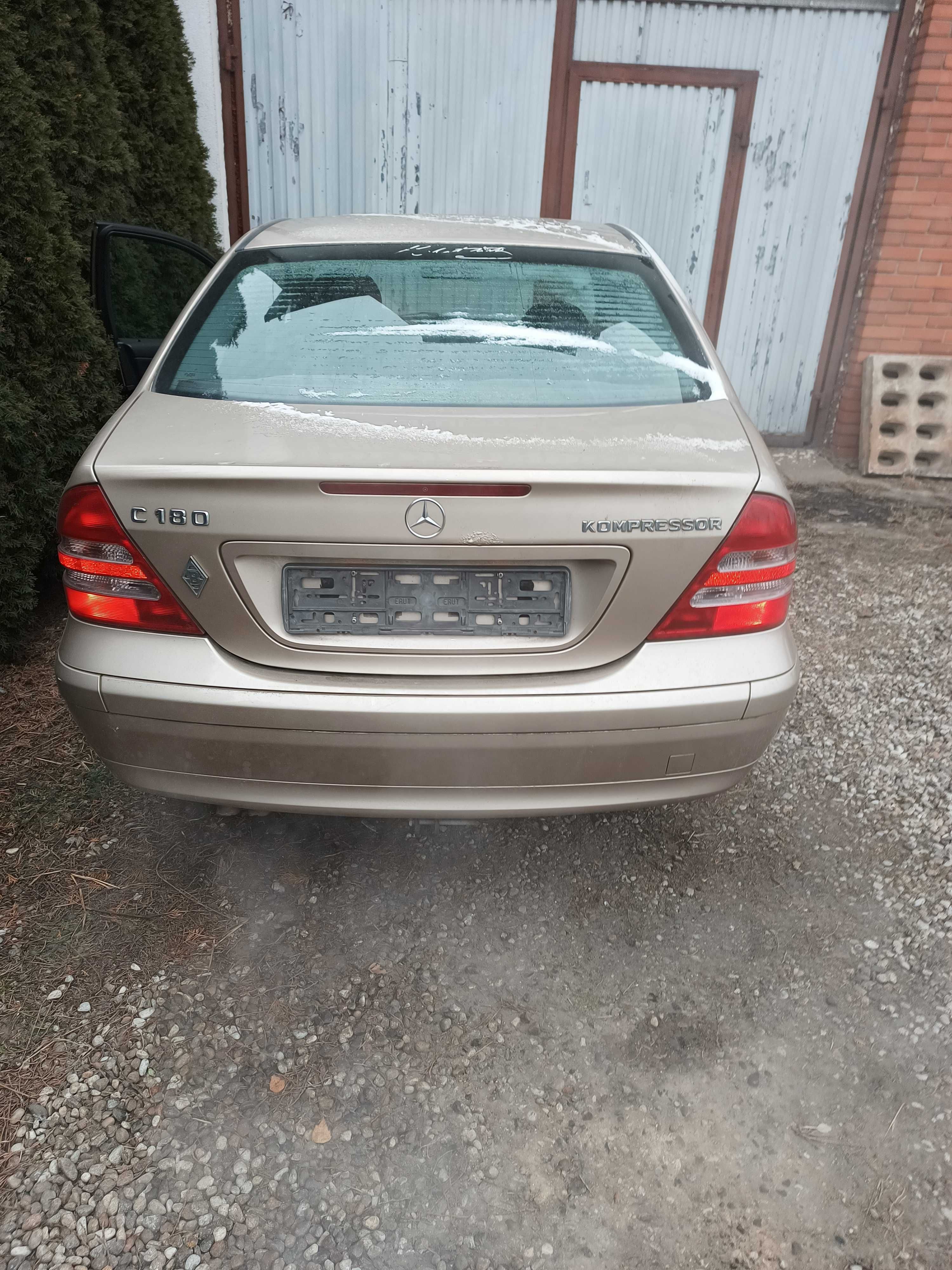 Mercedes W203 sedan, przed lift, zderzak tylny, Części