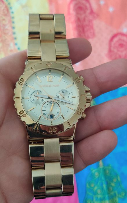 2 Relógios Michael Kors e 1 relógio CK em ótimo estado