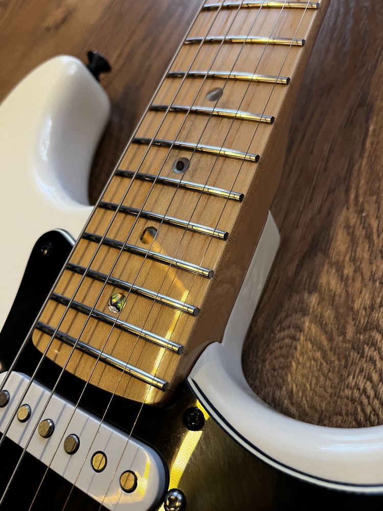 Gitara elektryczna Tribute Stratocaster