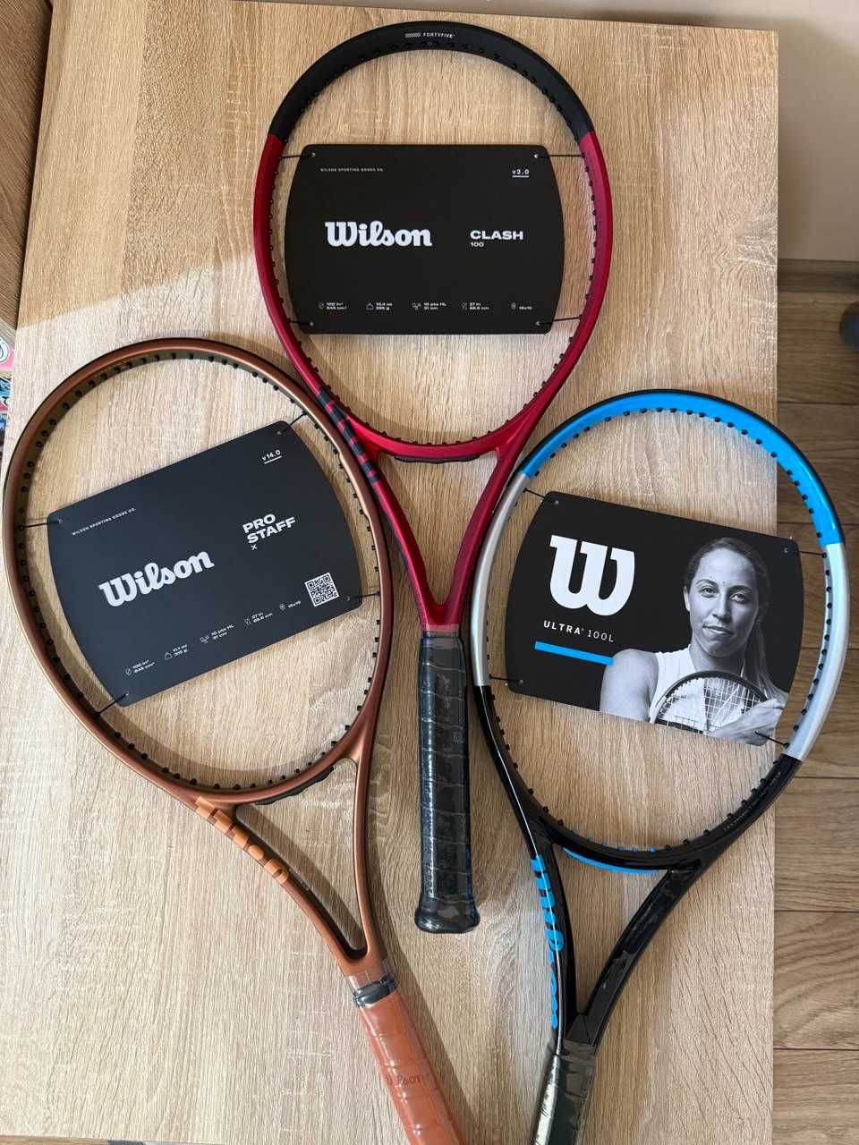 Тенісна ракетка Wilson Clash 100L V2.0, Ultra 100L V3.0, Staff X V14