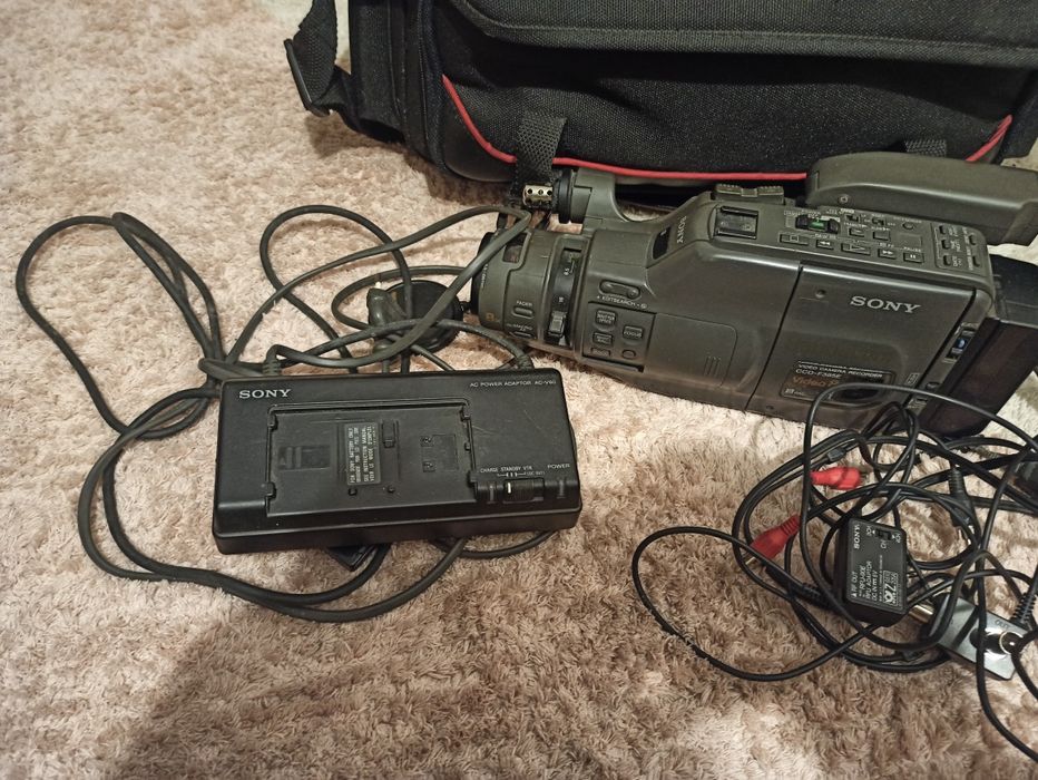 kamera analogowa handycam video8 sony CCD-F385E