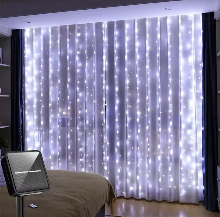 Новорічна гірлянда штора 3 на 2 білий холодний на сонячній панелі