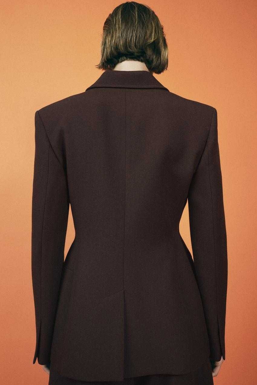 Приталений блейзер Zara бестселер