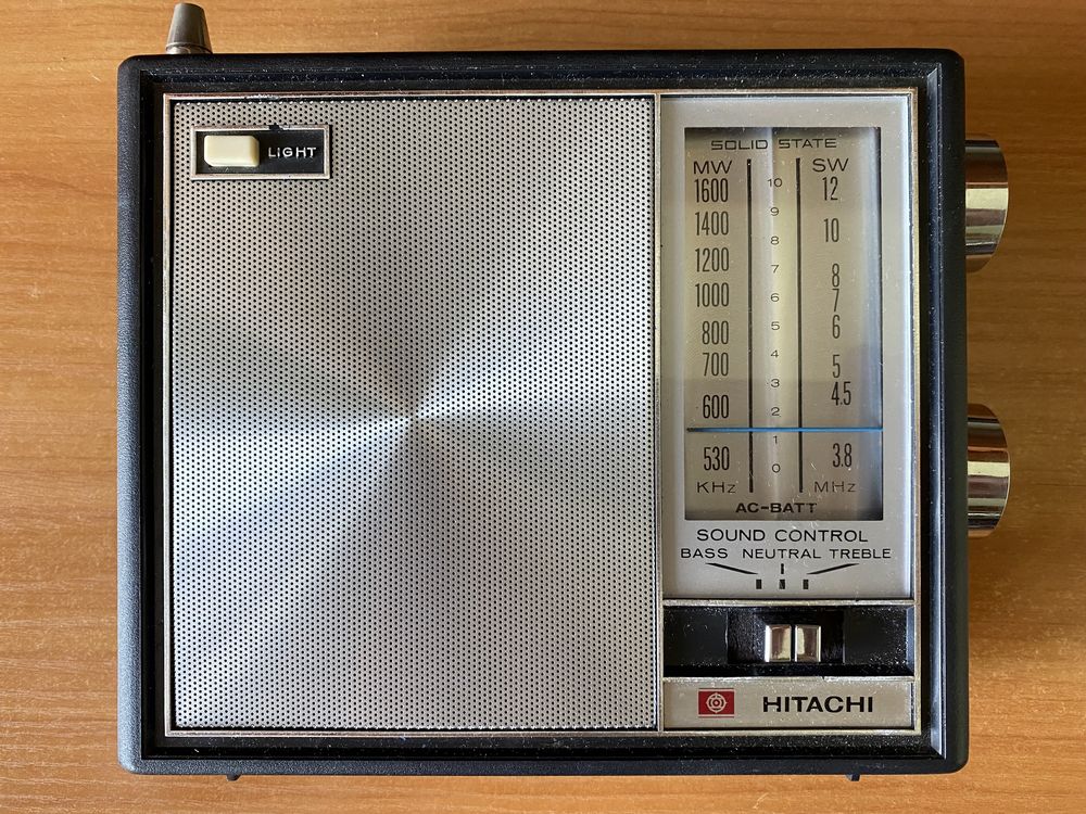 8 Transistor Radio HITACHI WH 827 SW/MW+ родной кейс