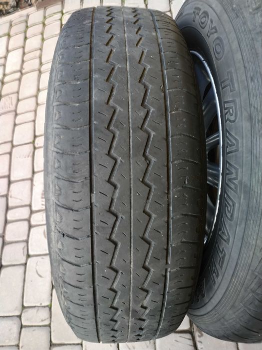 Шини toyo radial r16 215/70