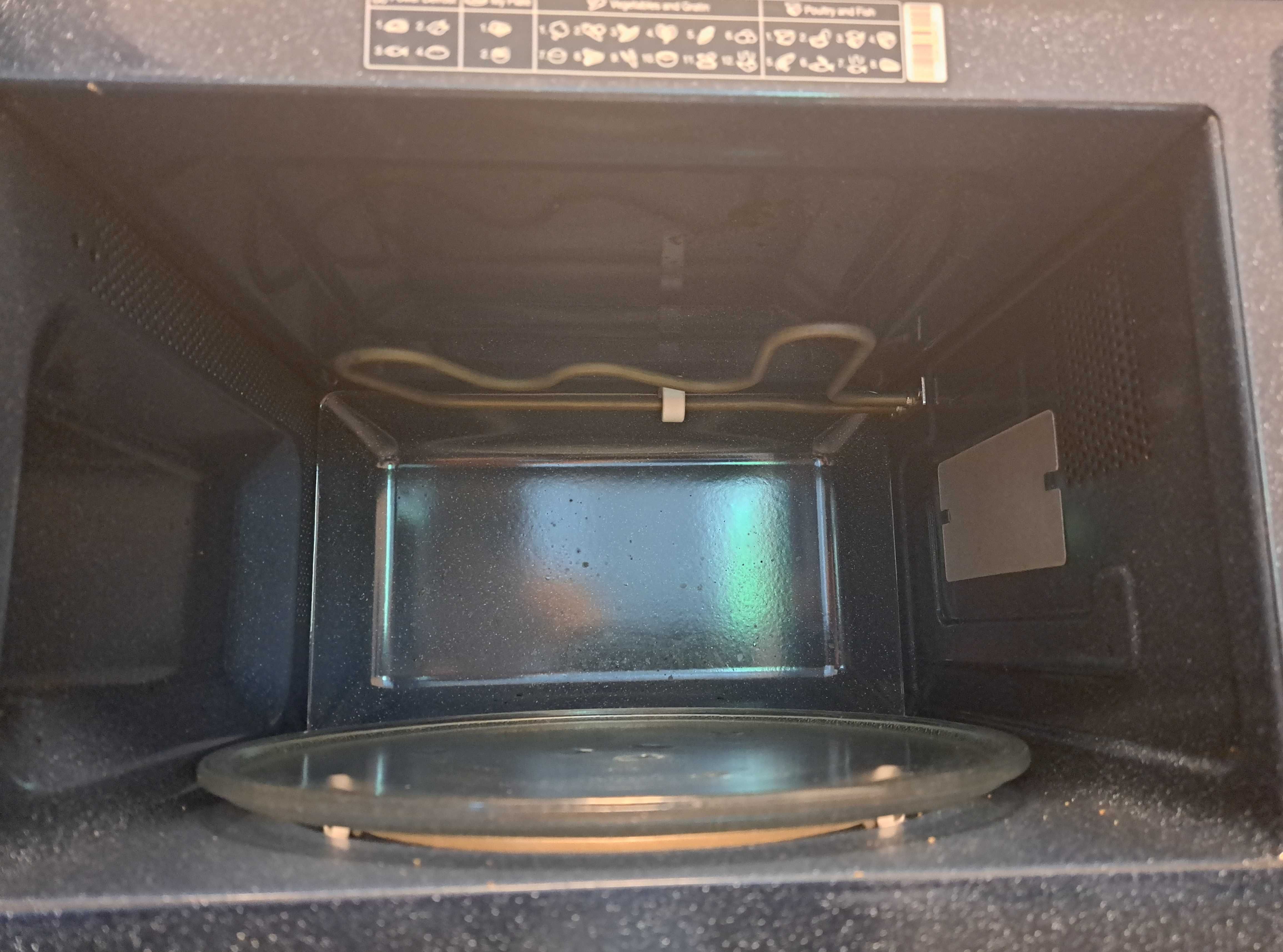 Kuchenka mikrofalowa 800W Samsung MG23F301TAK