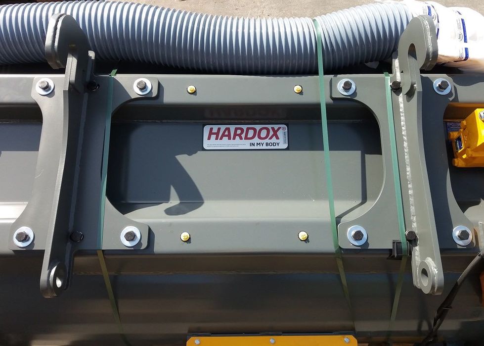 Mieszalnik do betonu HARDOX, łyżka z mieszalnikiem do betonu. Petric