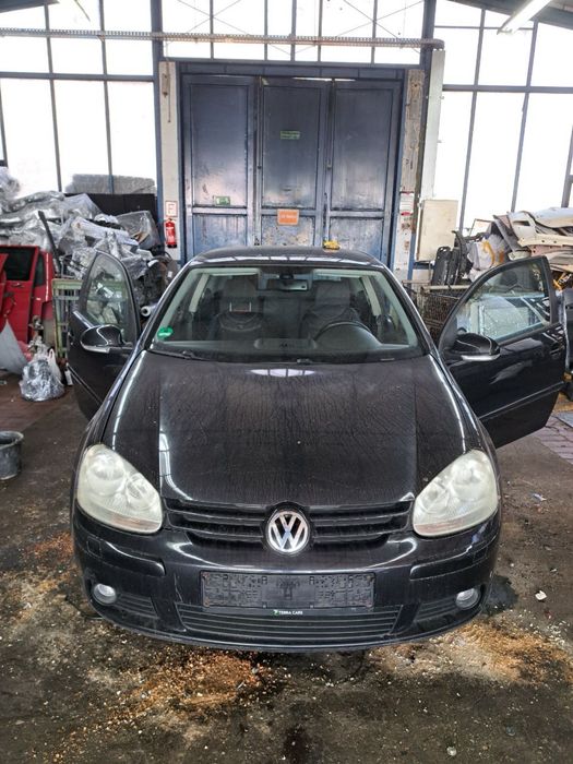 Розбір Гольф 5 хетчбек запчастини Шрот розборка VW Golf 5 3 дверний