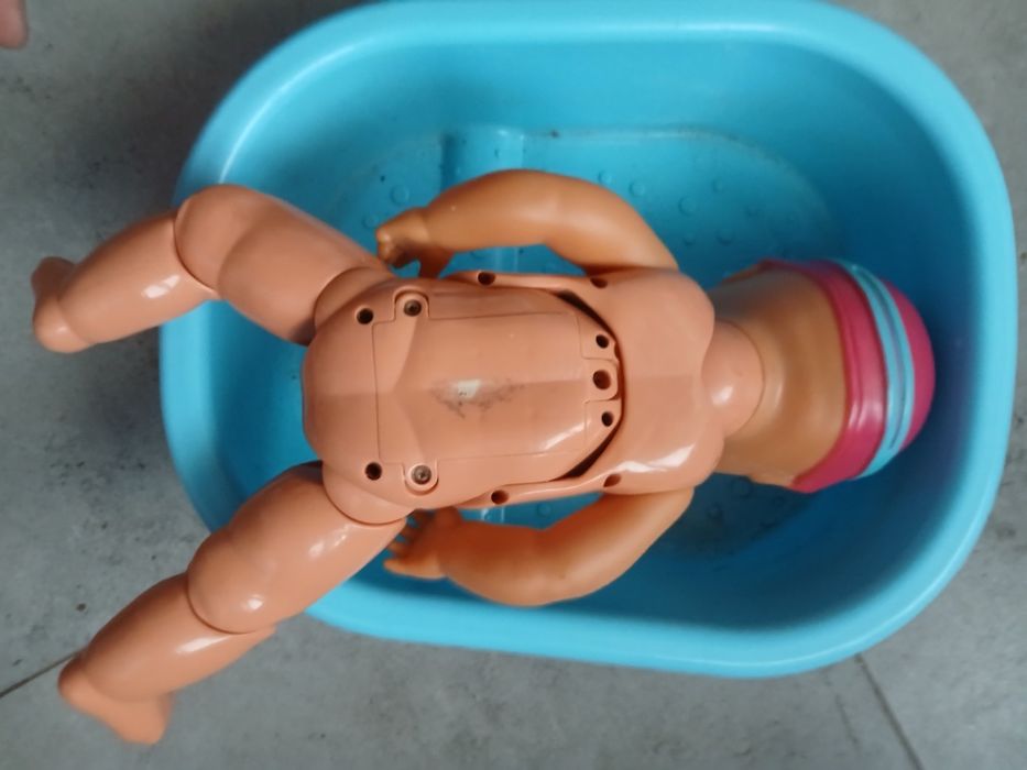 Lalka.chłopczyk z wanienką do kąpania