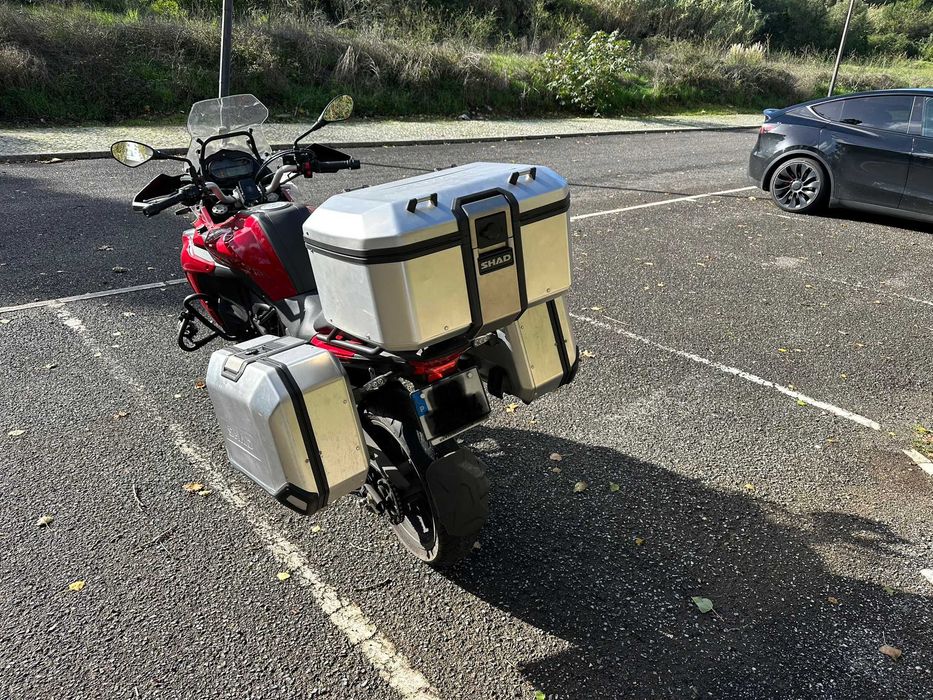 Benelli TRK 502 impecável