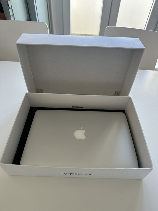 Macbook air (2016) A1135 - com fatura