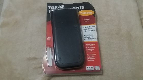 Texas TI-84 Plus (Inclui Manual + Cabo USB + CD)