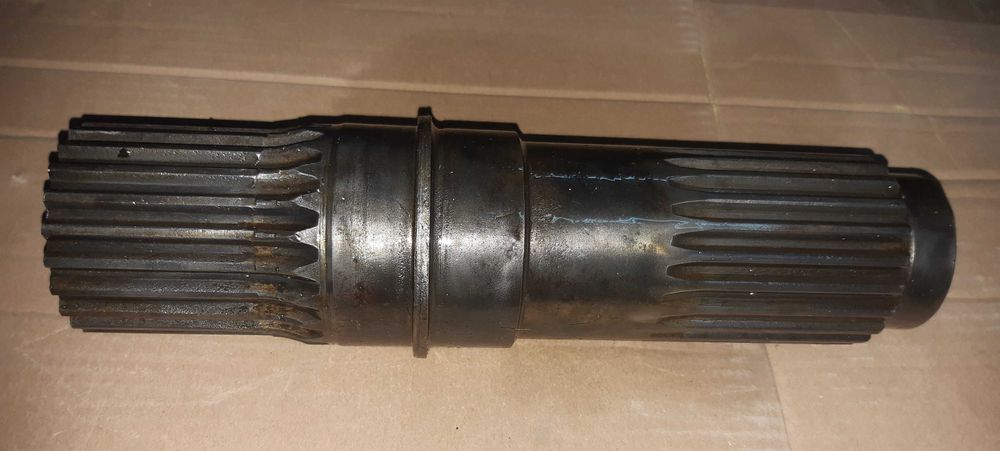 Wał reduktora obrotu Waryński K-408
