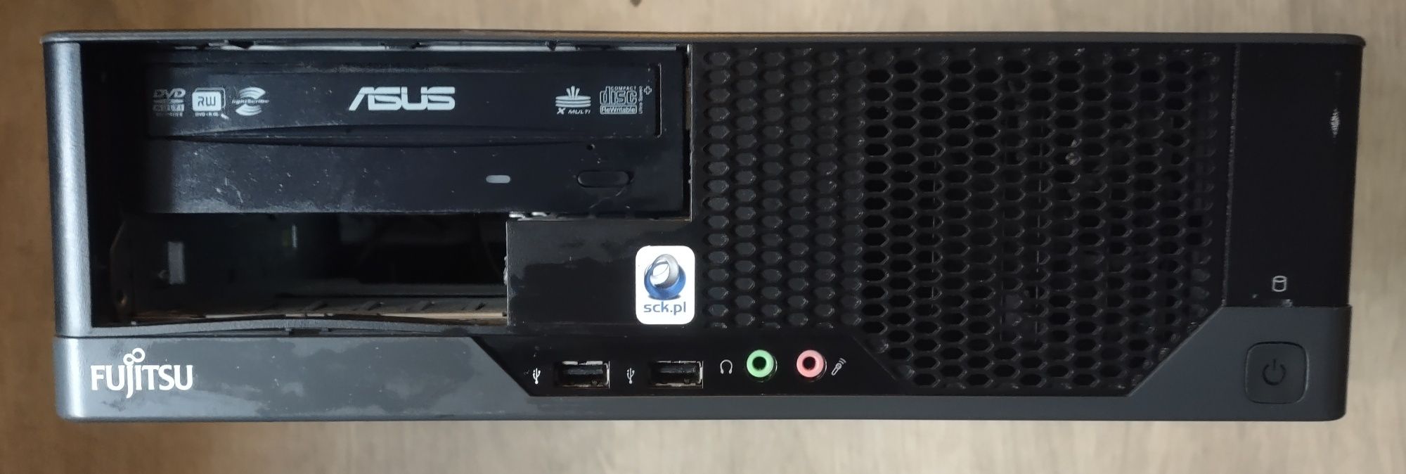 Komputer retro Fujitsu Siemens E7935