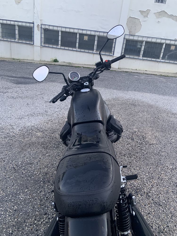 Moto Guzzi v7 Stone III