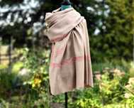 Szal orientalny indyjski haftowany haft paisley pashmina brąz ciepły