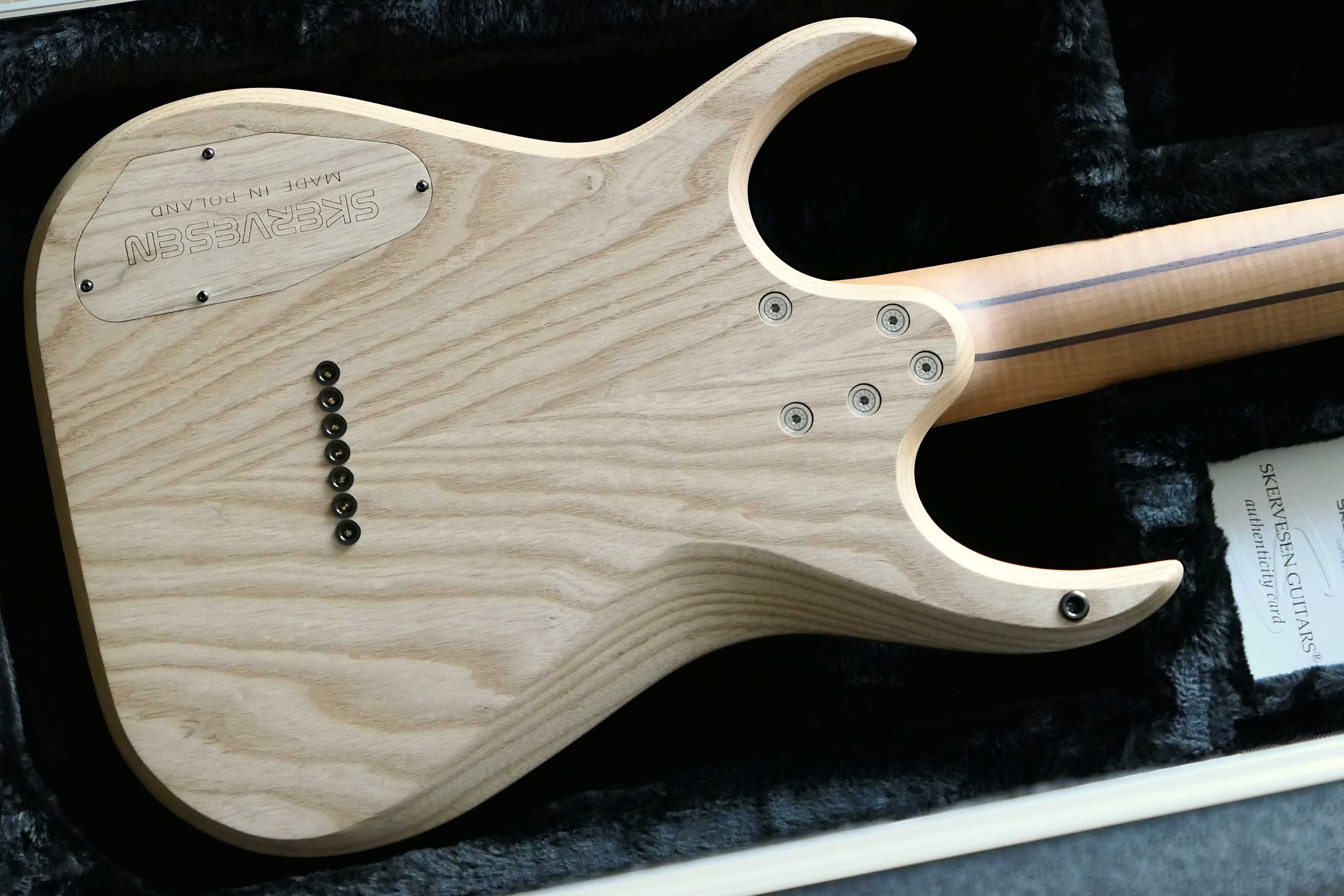 Skervesen Raptor 7 Flame Walnut Bare Knuckle Aftermath + Case