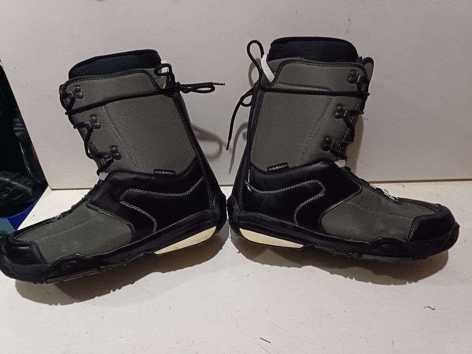Buty snowboardowe SKG rozmiar 45