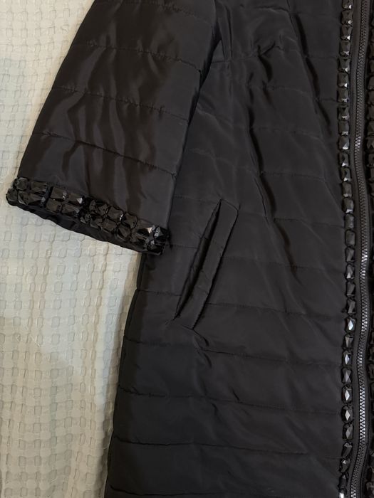 Чорне пальто з рукавом 3/4