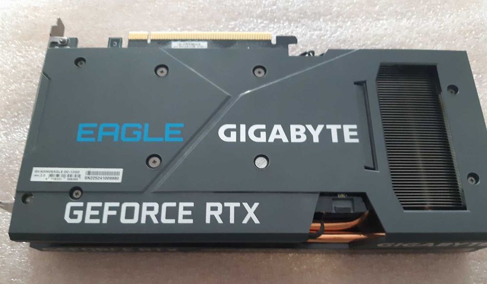 Placa Gráfica GIGABYTE RTX 3060 EAGLE OC - 12GB