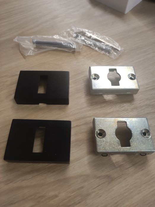 Rozeta do drzwi TUPAI nowe