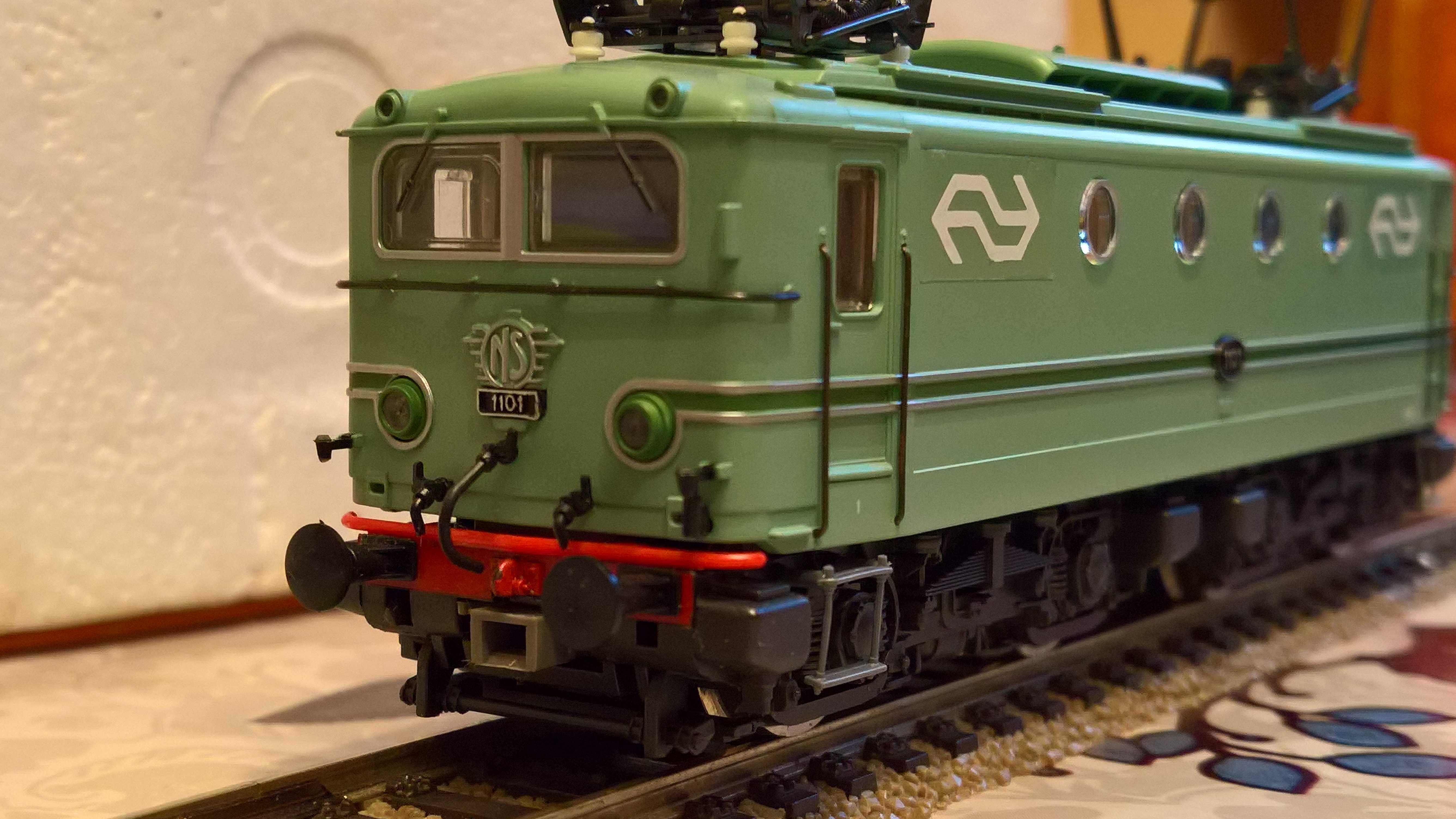 Lokomotywa elektrowóz ROCO NS 1101 . H0
