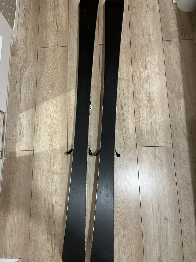 narty damskie volkl 141-150  biale prawie nowe