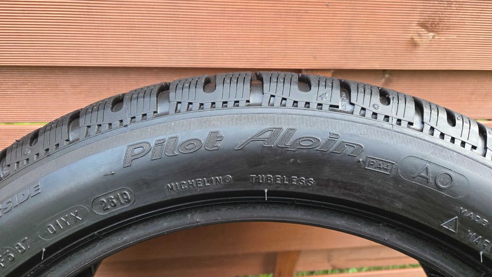 245/45 R18 4 opony zimowe Michelin Pilot Alpin PA4