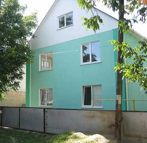 Вiзьмемо на квартиру студенток чи працюючих молодих жiнок