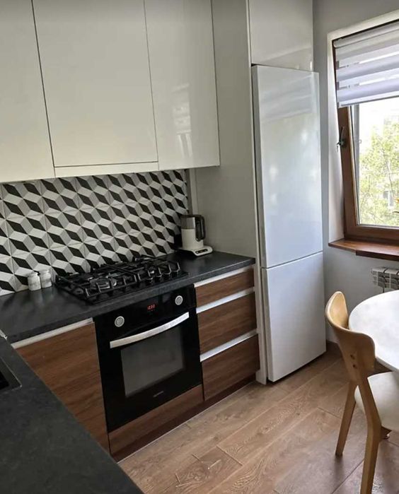 + 2-кімнатна квартира на Північному з якісним ремонтом та меблями!