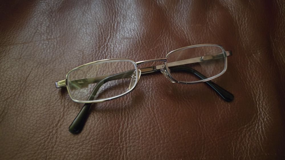 Okulary korekcyjne,szklane,do czytania 4+