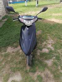 Скутер Suzuki V50