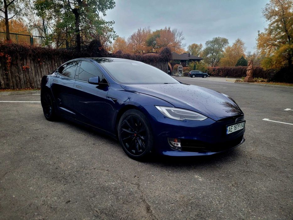 Срочно Tesla Model S 2018 fsd пневма intel