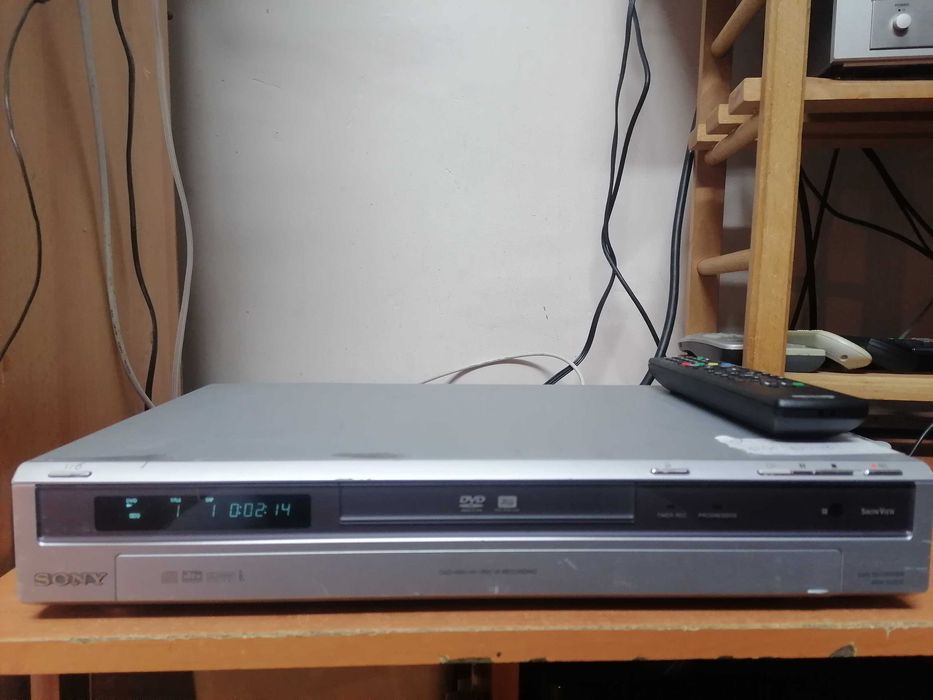 Nagrywarka Sony RDR-GX210 pilot