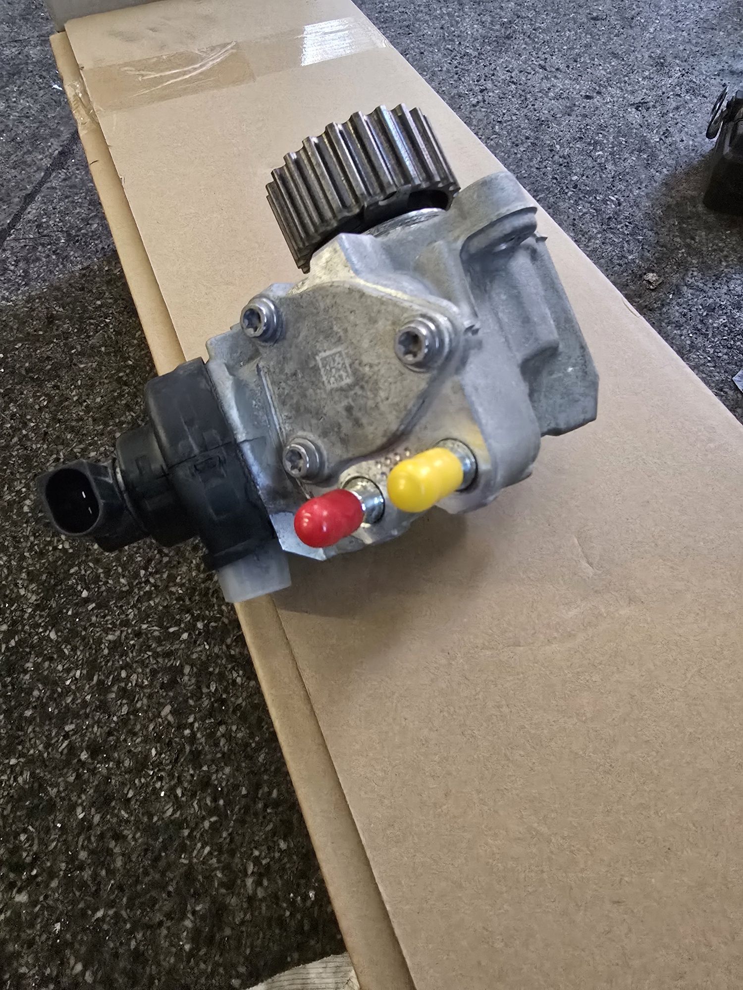 Pompa wtryskowa MAN TGE VW CRAFTER 2.0 04L130755L TDI
