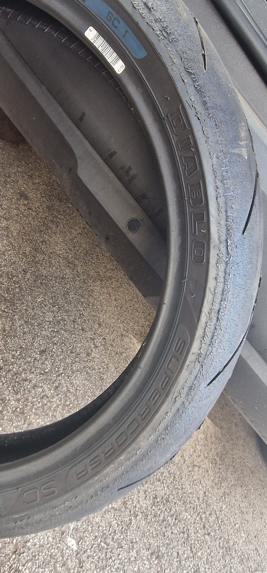 Pneus Dianteiro Pirelli Supercorsa 1/2 vida