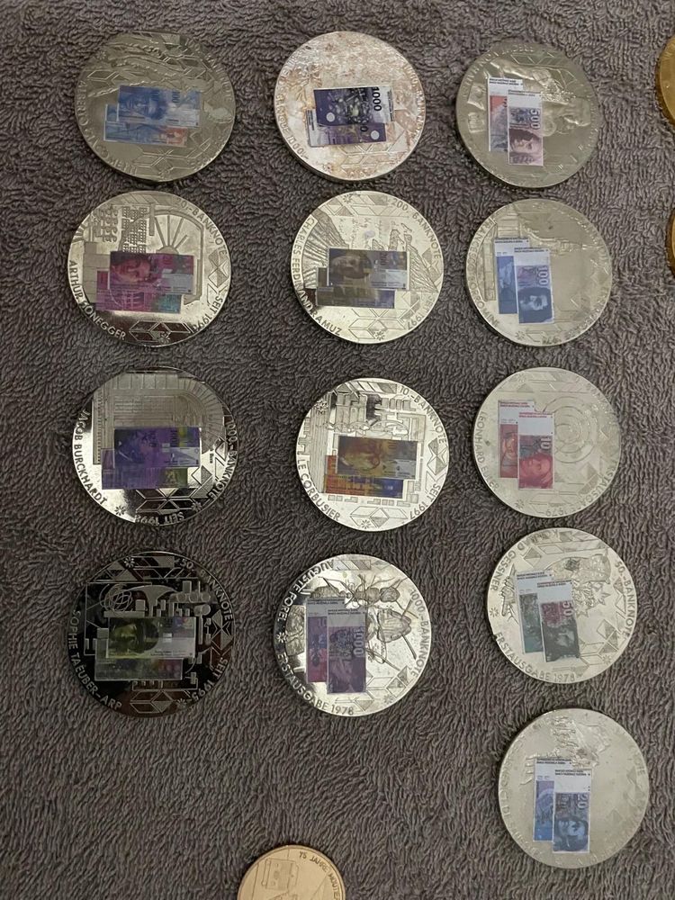Medalhas douradas e prateadas