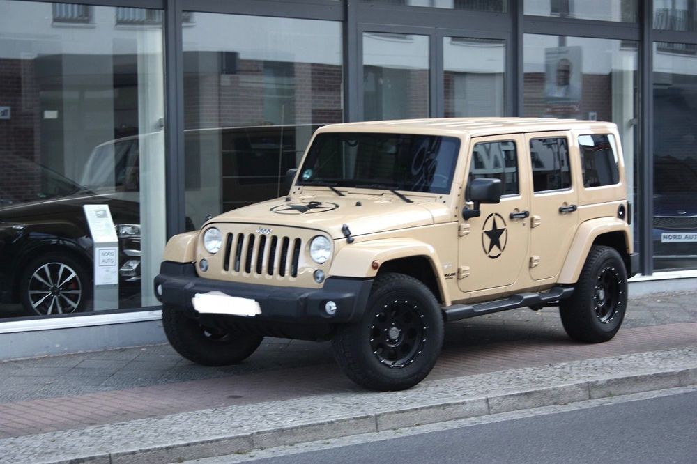 Jeep Wrangler Unlimited Hard-Top 2.8 CRD DPF Auto Sahara