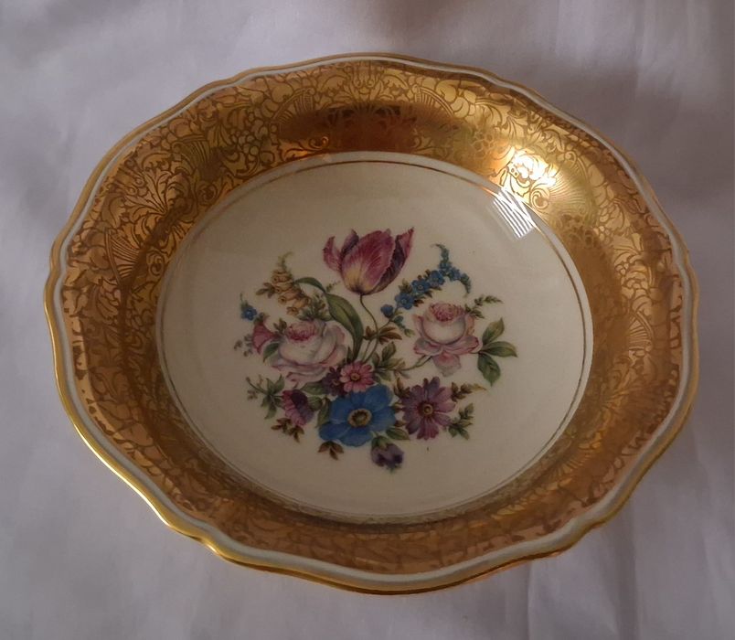 Rosenthal Chippendale_Porcelanowa misa na stopie