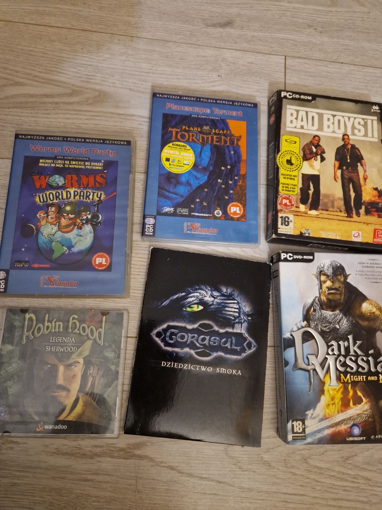 Zestaw gier pc dark messiah gorasul planescape worms bad boys robin