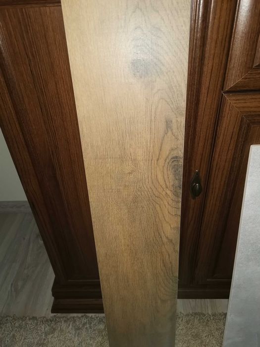 Sprzedam płytki ścienne i podłogowe