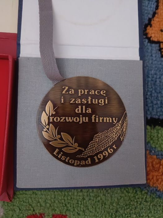 2 ładne  medale PRL