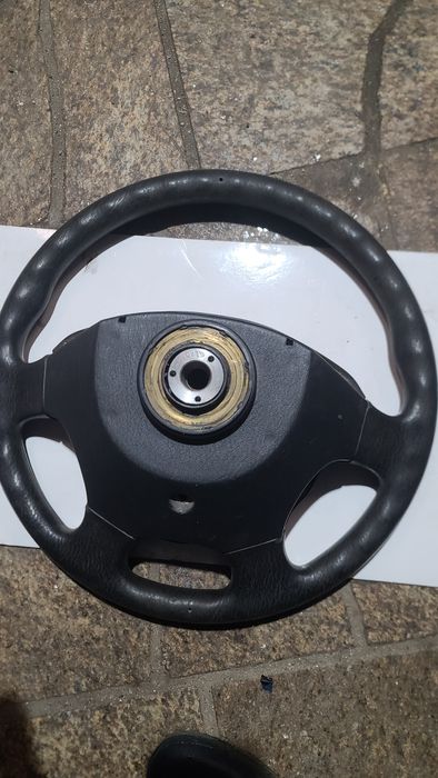 Vendo Volante Hyundai H1 de ano 1998 a 2002