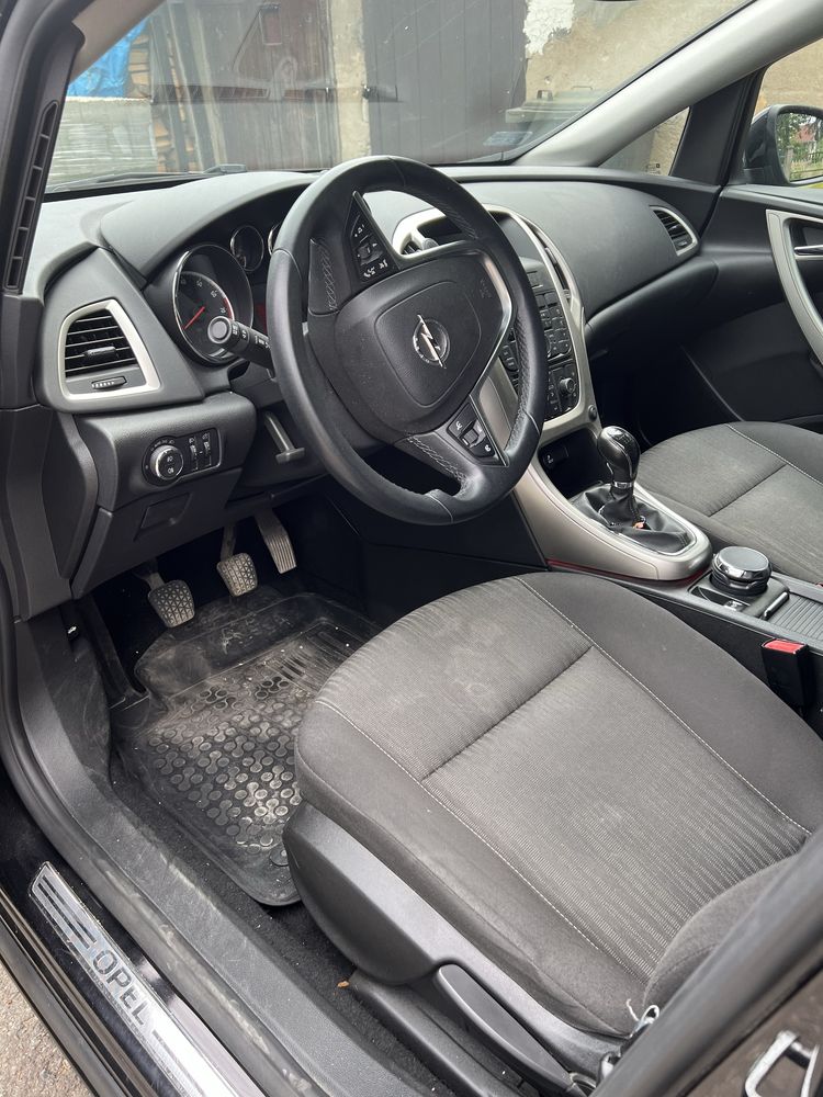 Opel Astra J 11.2010
