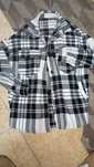 Camisa/casaco quadrados