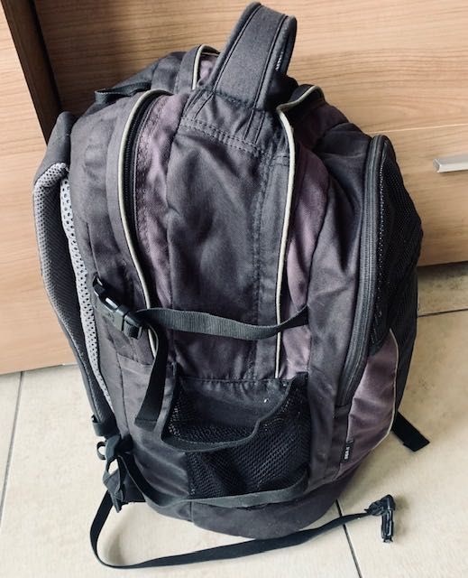 Plecak turystyczny DEUTER Giga II Wym. 43x30x22 starszy typ