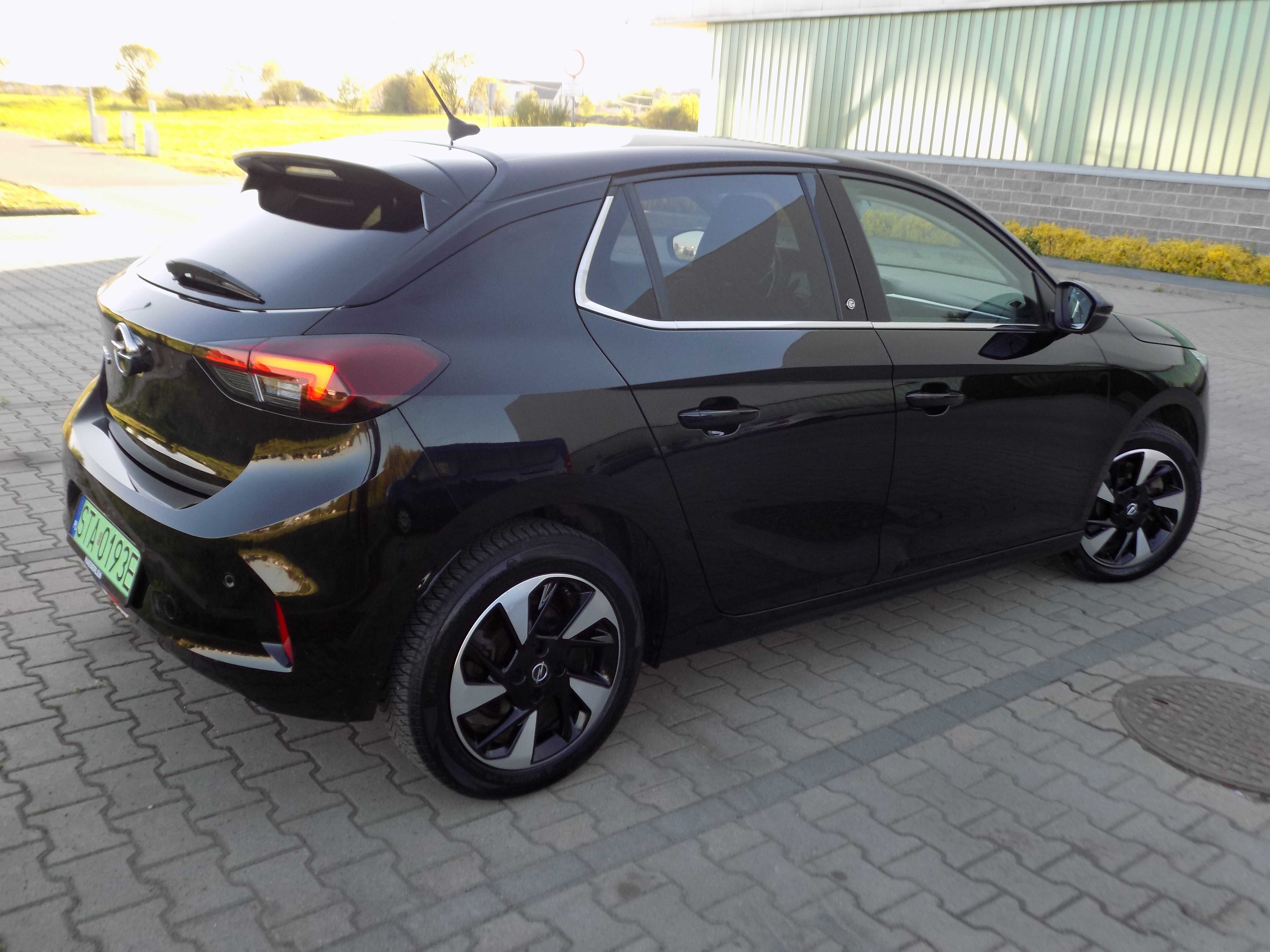 Opel Corsa elekt. led intellilux, nawigacja, podg. kierownica, kam.180
