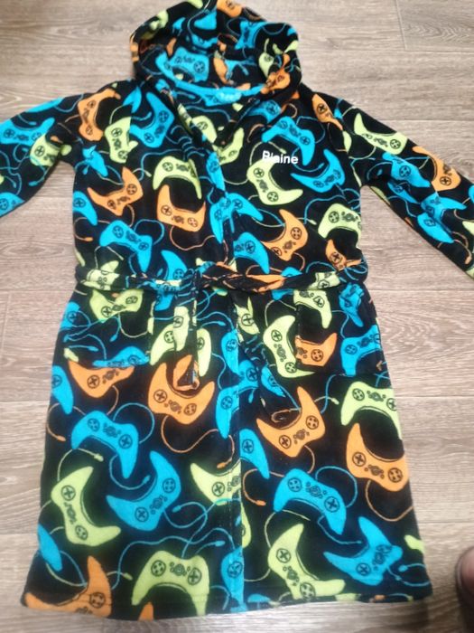 Детский плюшевый халат. Приятный к телу и хорошего качества