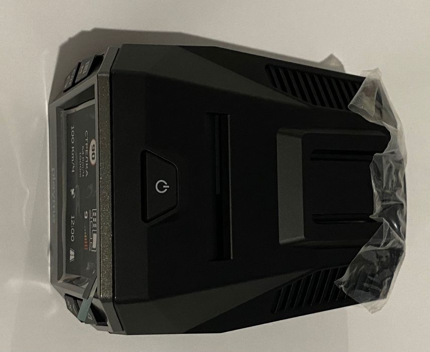 Продам відеореєстратор Playme P600SG