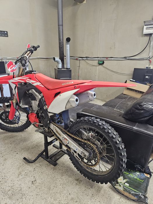 Honda CRF450R doinwestowana, stan bdb.